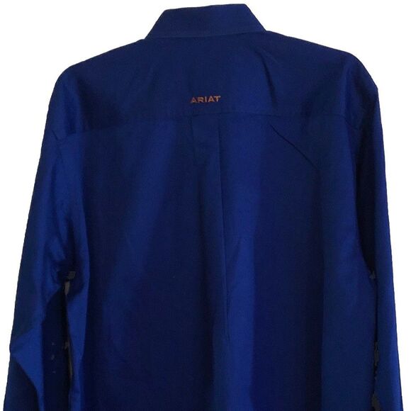 Ariat Solid Twill Classic Fit Button Down Shirt Mens Sz M Ultramarine Blue New - Picture 9 of 16